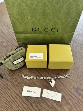 Gucci Silver Heart Padlock Charm Bracelet 💯 Authentic